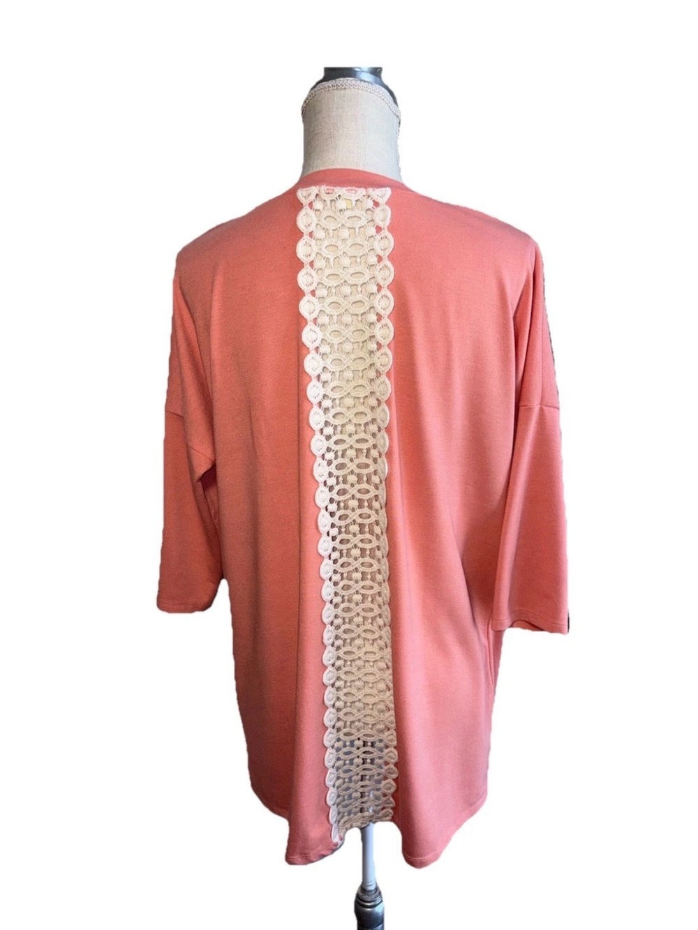 Kori America Classic Coral Pink Women's Top Lace Embellishment / Back Size Small